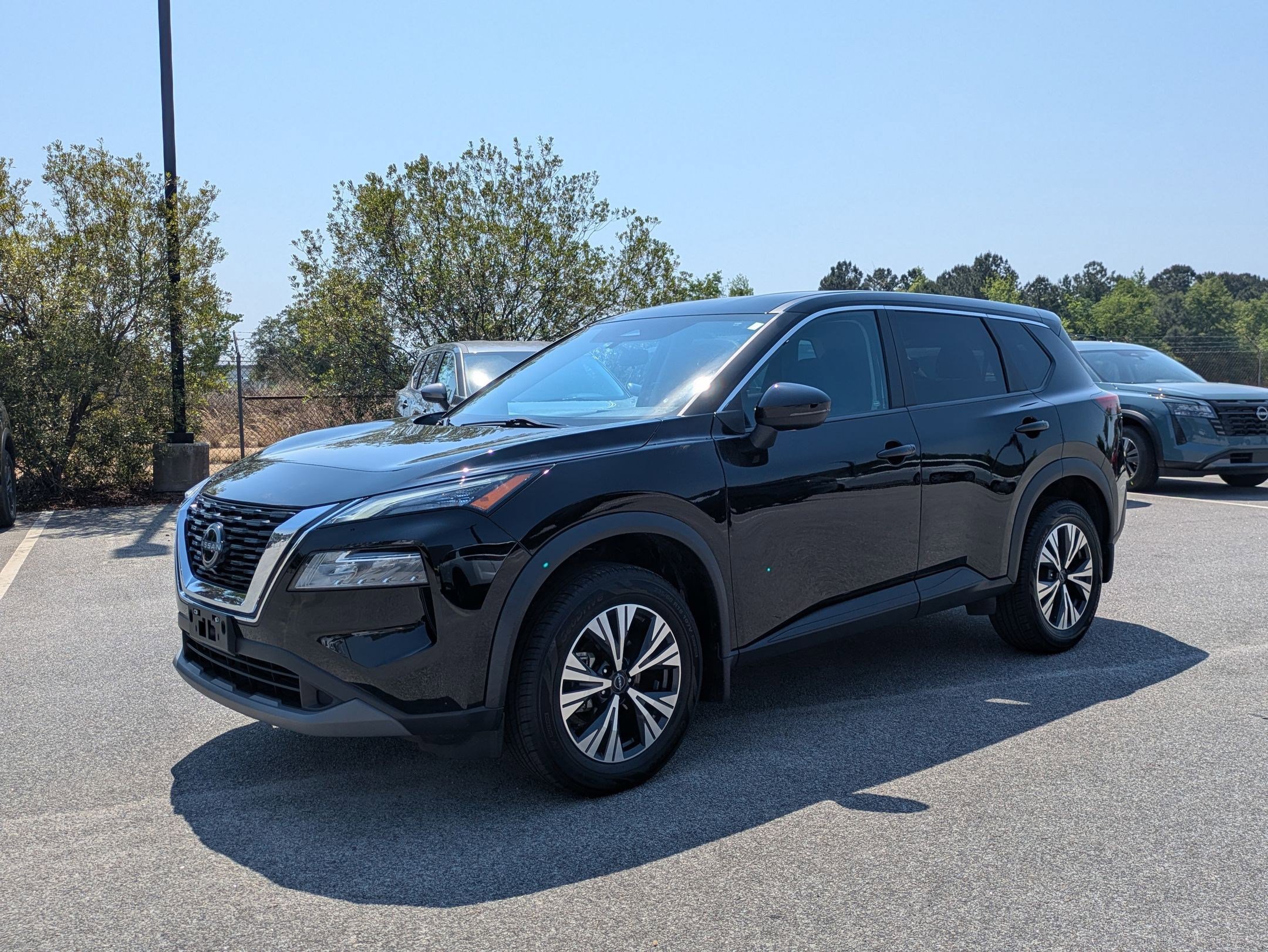 Certified 2023 Nissan Rogue SV FWD image 8