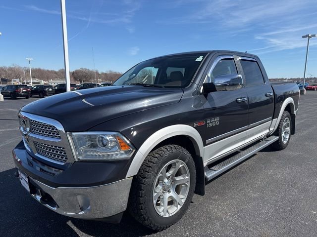 Used 2014 RAM 1500 Laramie w/ Convenience Group image 4