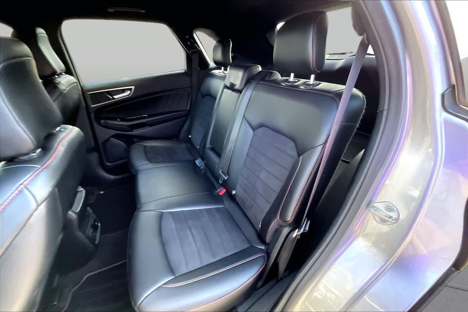 Used 2020 Ford Edge ST-Line FWD image 21