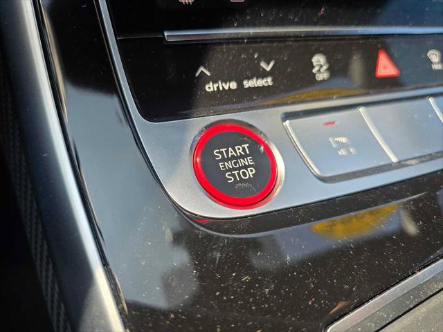 Used 2025 Audi SQ7 Premium Plus AWD/4WD image 33