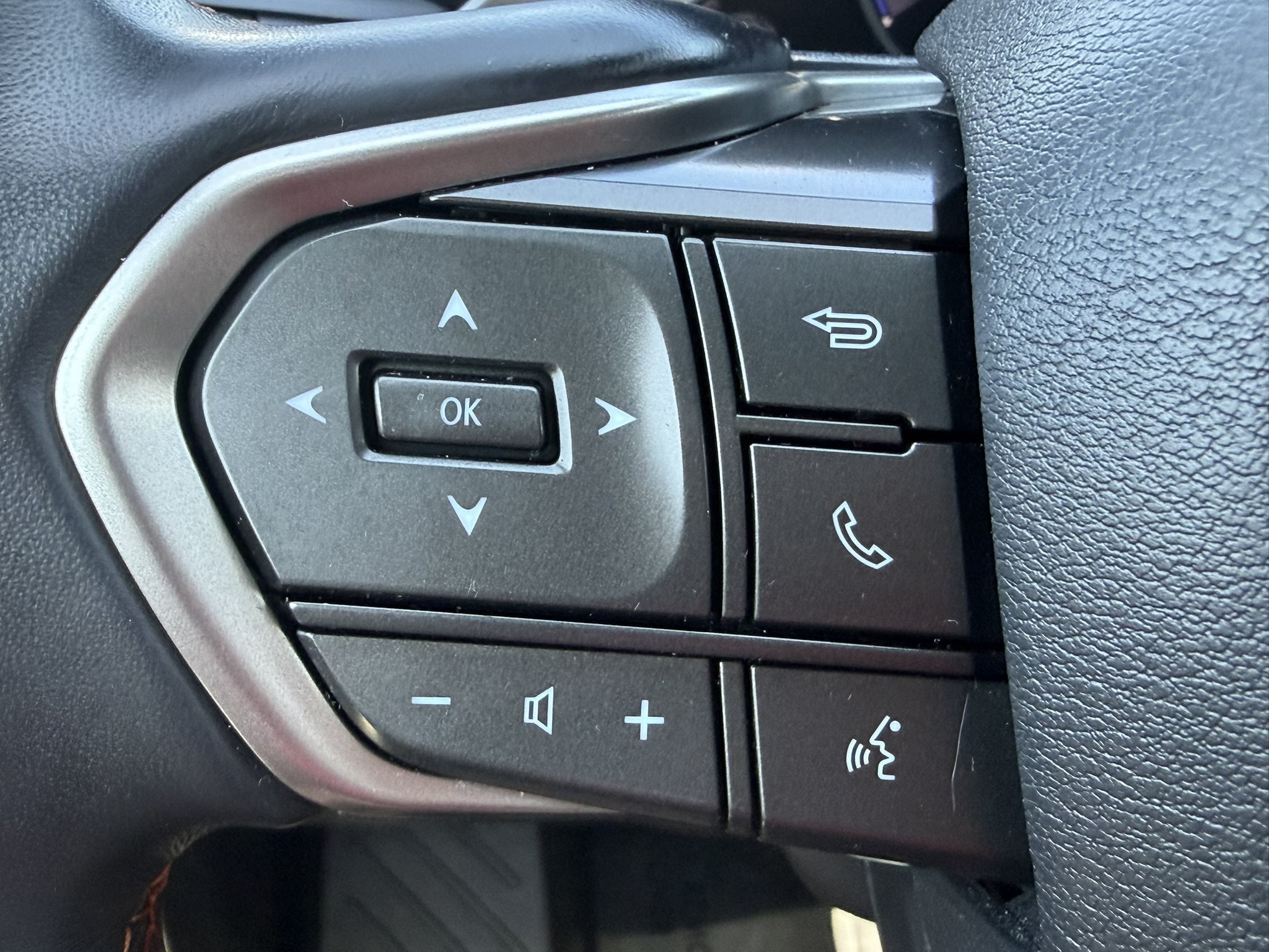 Used 2022 Lexus NX 350h AWD w/ Towing Package (2000 Lbs) image 24