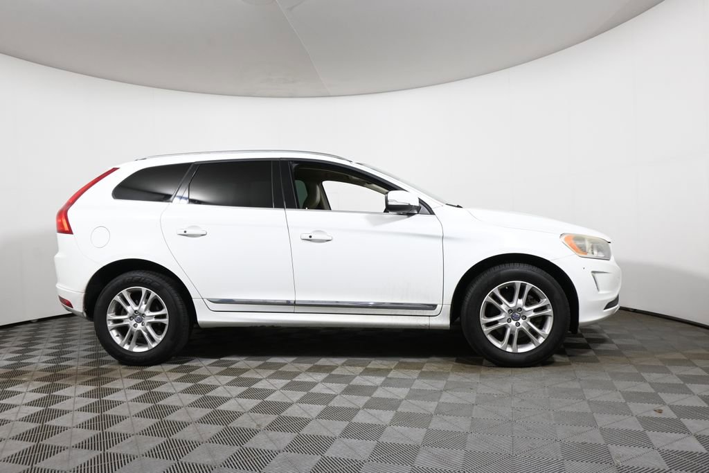 Used 2015 Volvo XC60 T5 image 8