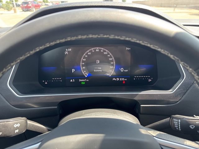 Used 2023 Volkswagen Tiguan SE image 14