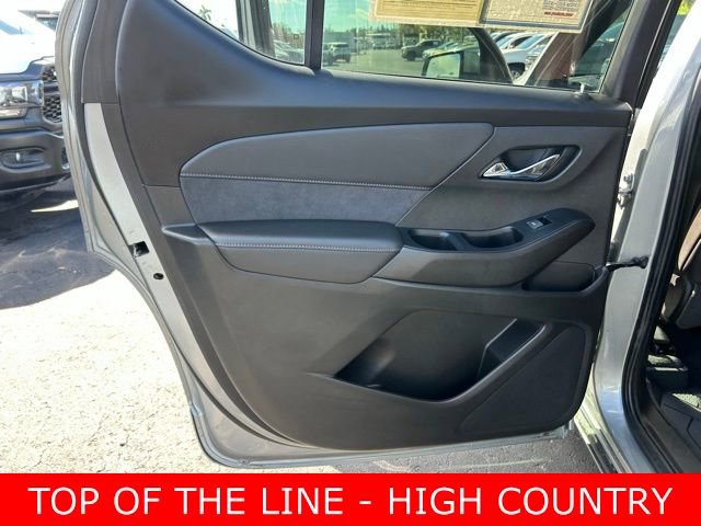 Used 2023 Chevrolet Traverse High Country image 13