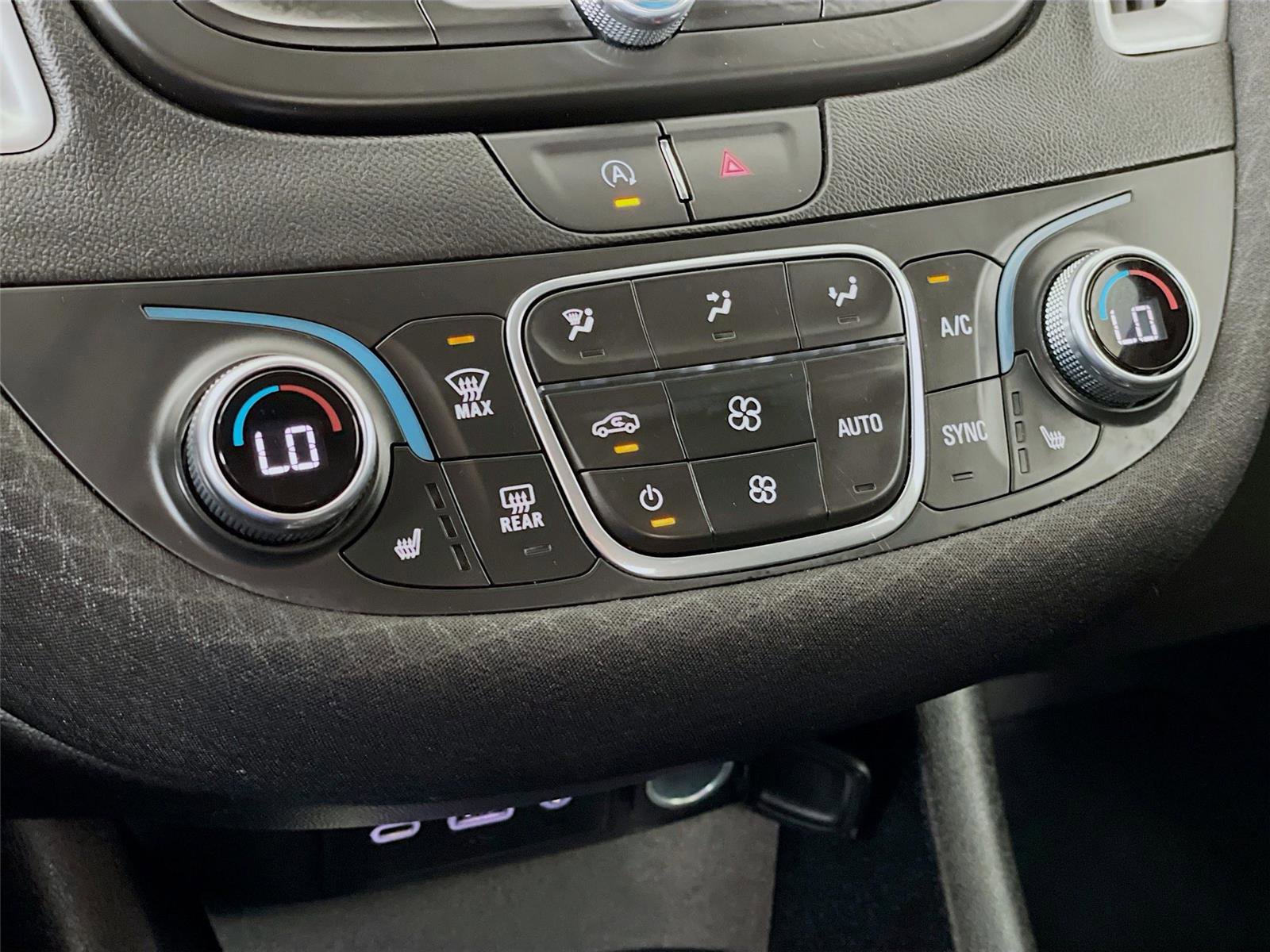 Used 2024 Chevrolet Malibu LT image 18