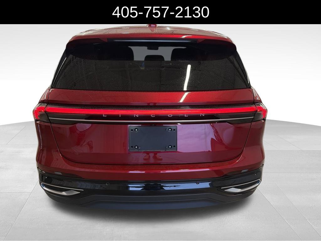 Used 2026 Lincoln Nautilus Premier AWD/4WD image 11