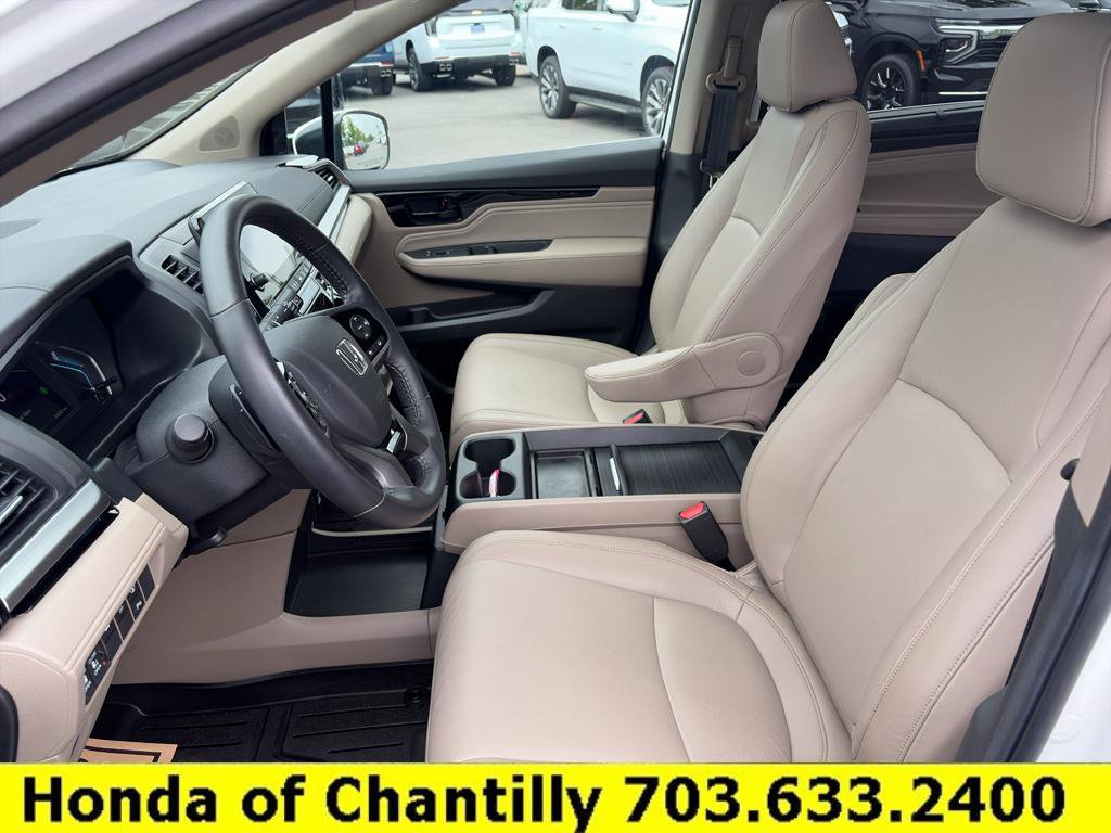 Certified 2024 Honda Odyssey Touring image 24