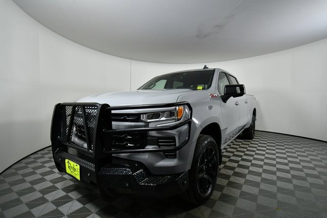 Used 2024 Chevrolet Silverado 1500 RST w/ Convenience Package II image 6