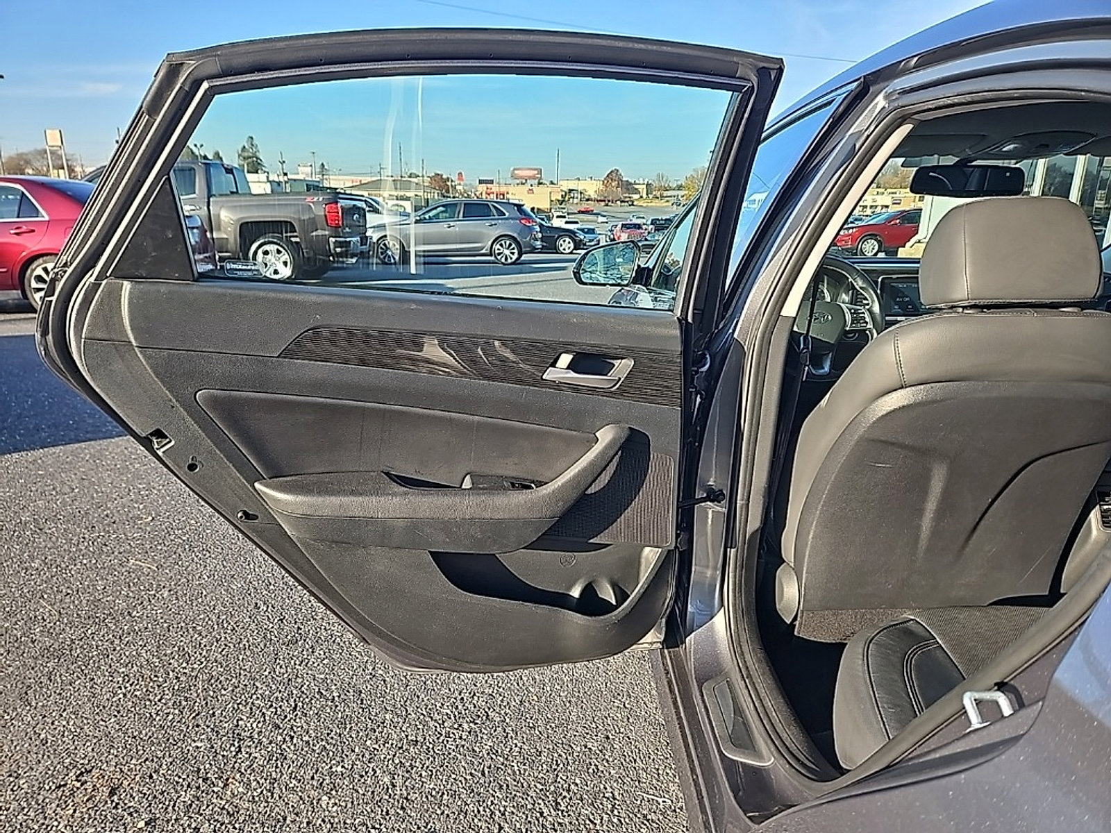 Used 2018 Hyundai Sonata Limited image 32