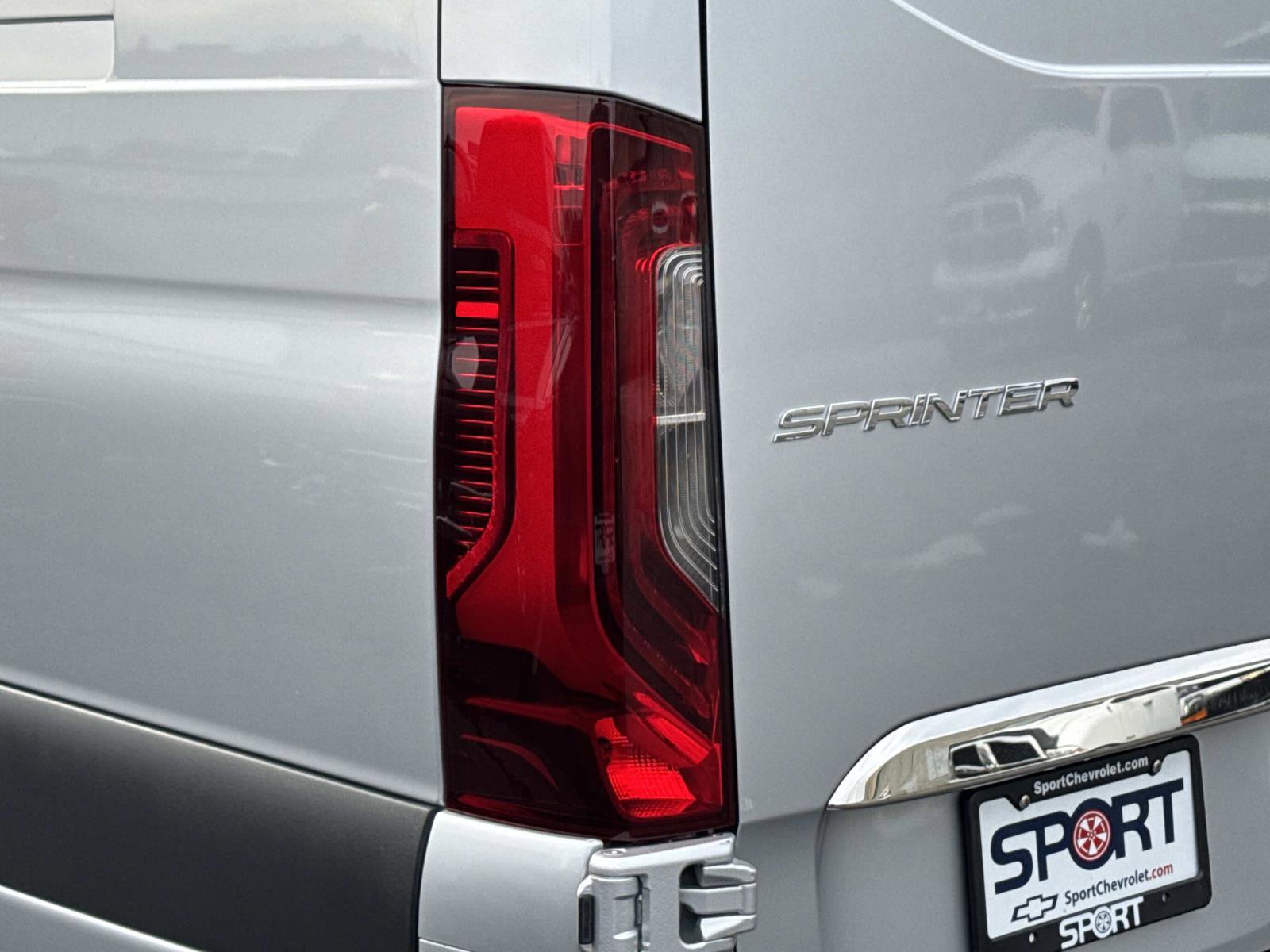 Used 2022 Mercedes-Benz Sprinter 2500 image 30