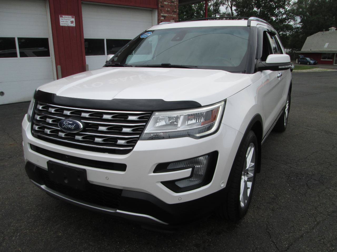Used 2016 Ford Explorer Limited w/ Equipment Group 301A AWD/4WD image 7