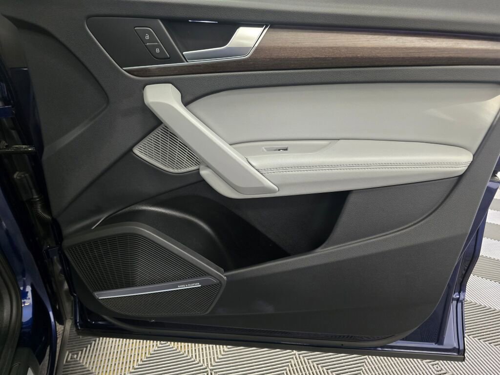 Certified 2025 Audi Q5 2.0T Premium Plus image 26
