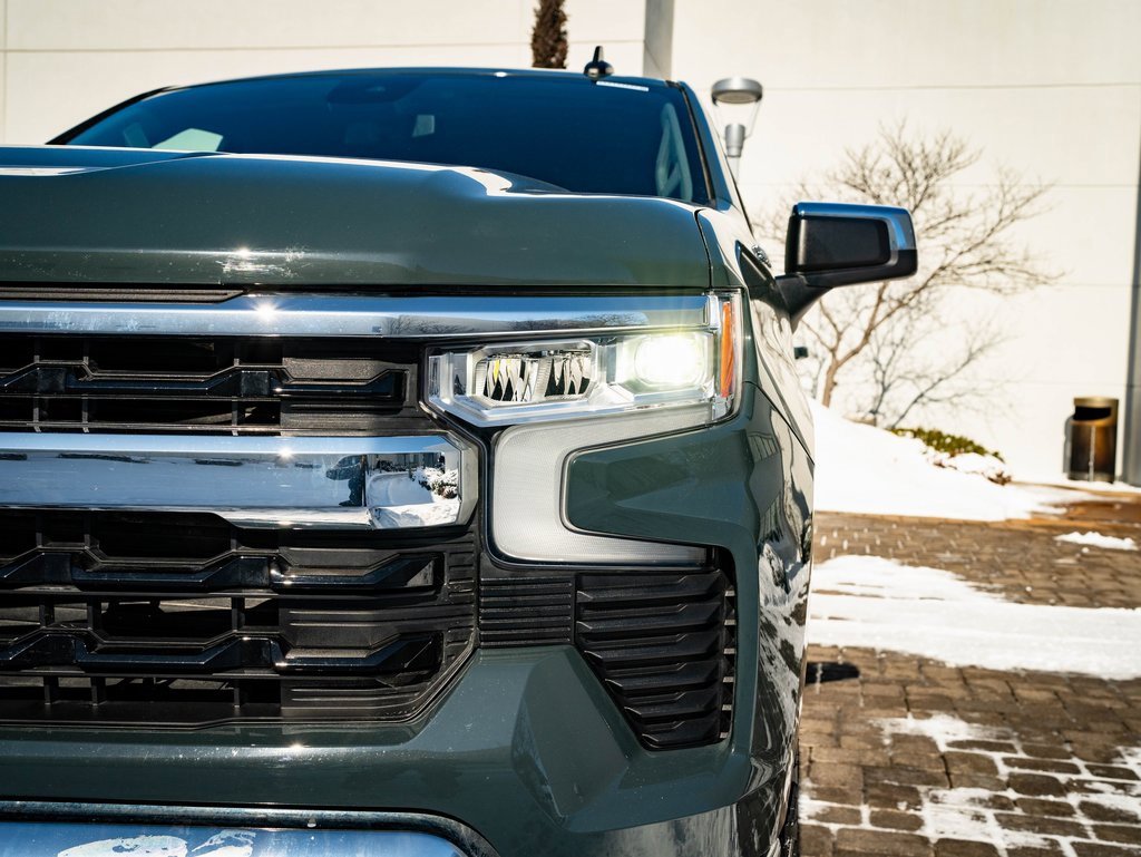 Used 2025 Chevrolet Silverado 1500 LT image 14