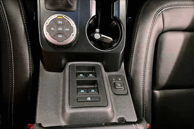 Used 2025 Ford Bronco Badlands AWD/4WD image 30