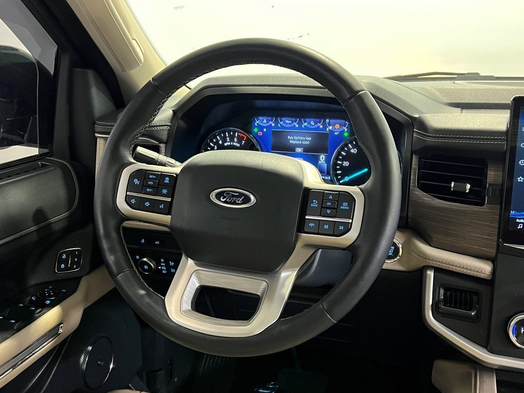 Used 2022 Ford Expedition Max Limited image 22