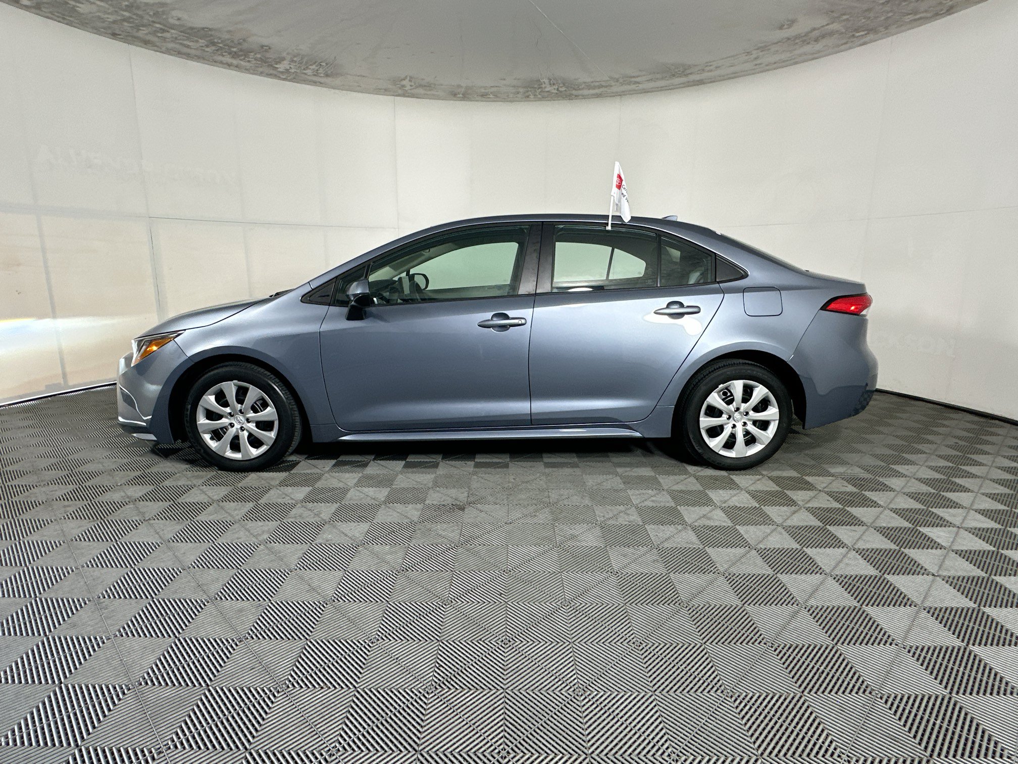 Used 2023 Toyota Corolla LE FWD image 6