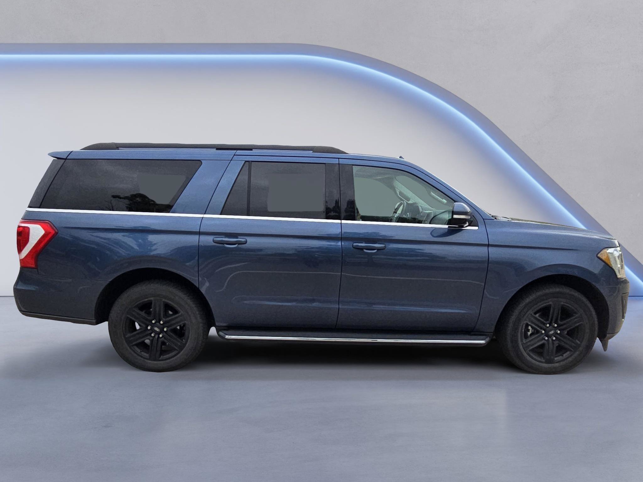 Used 2020 Ford Expedition Max XLT w/ Equipment Group 202A AWD/4WD image 7