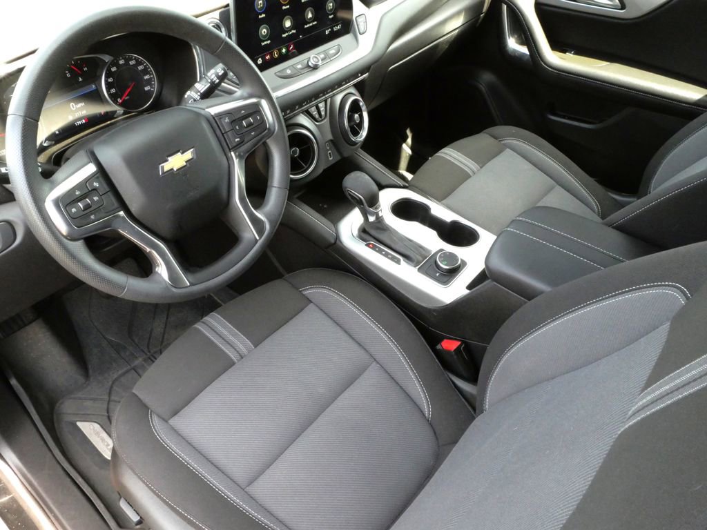 Used 2024 Chevrolet Blazer LT w/ Midnight/Sport Edition AWD/4WD image 11