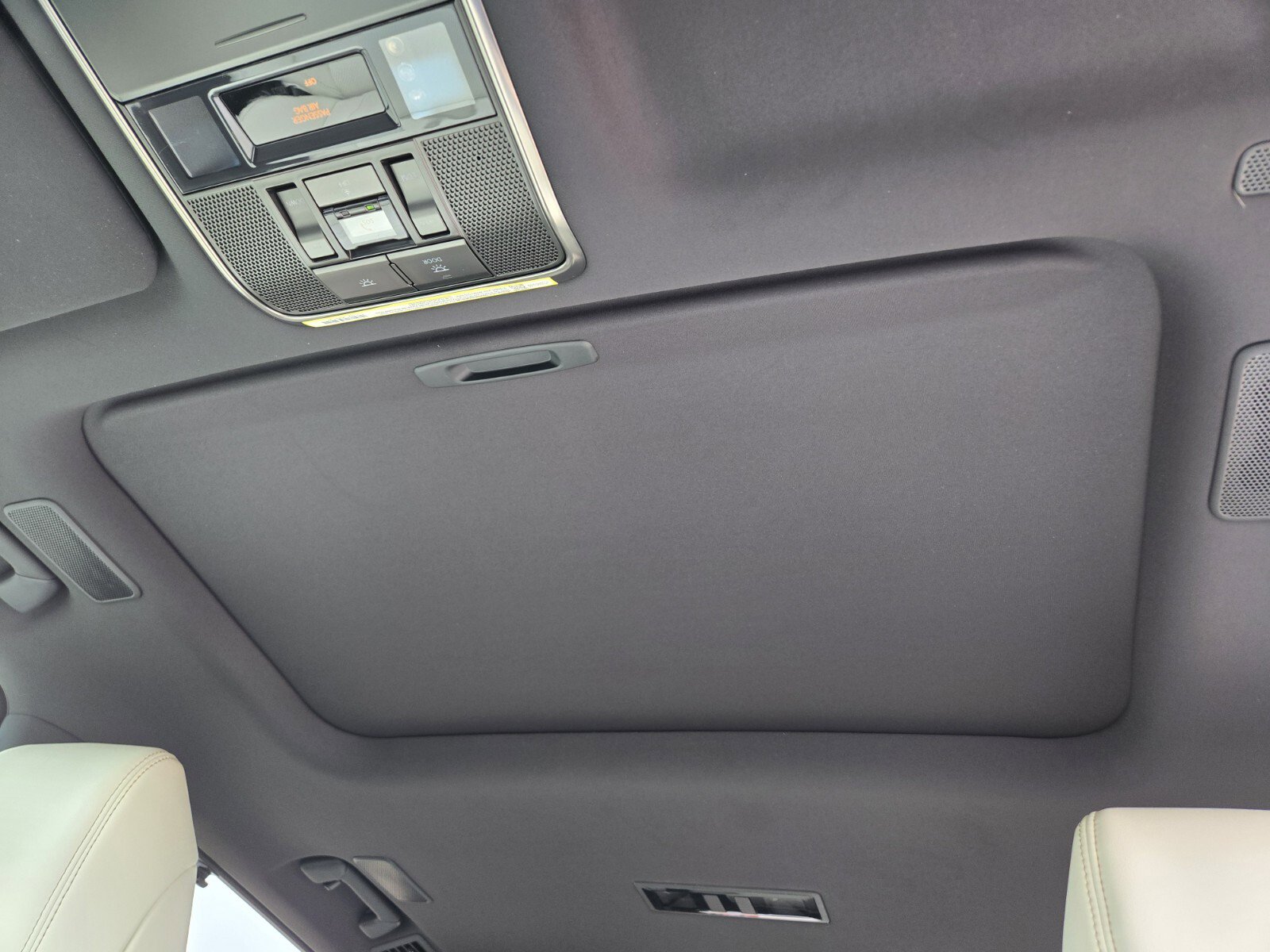 New 2026 Lexus LX 700h Luxury image 7