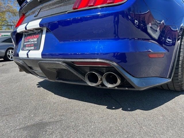 Used 2016 Ford Mustang Shelby GT350 w/ Technology Package RWD image 10