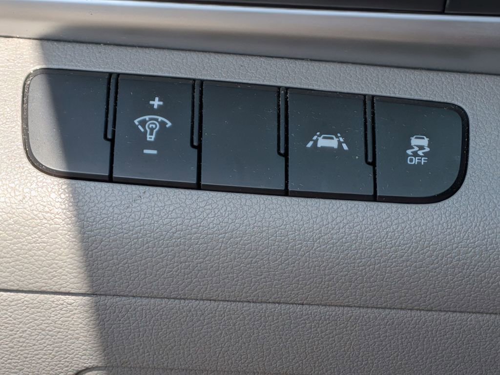 Used 2020 Hyundai Elantra SE w/ Convenience Package (C2) image 15