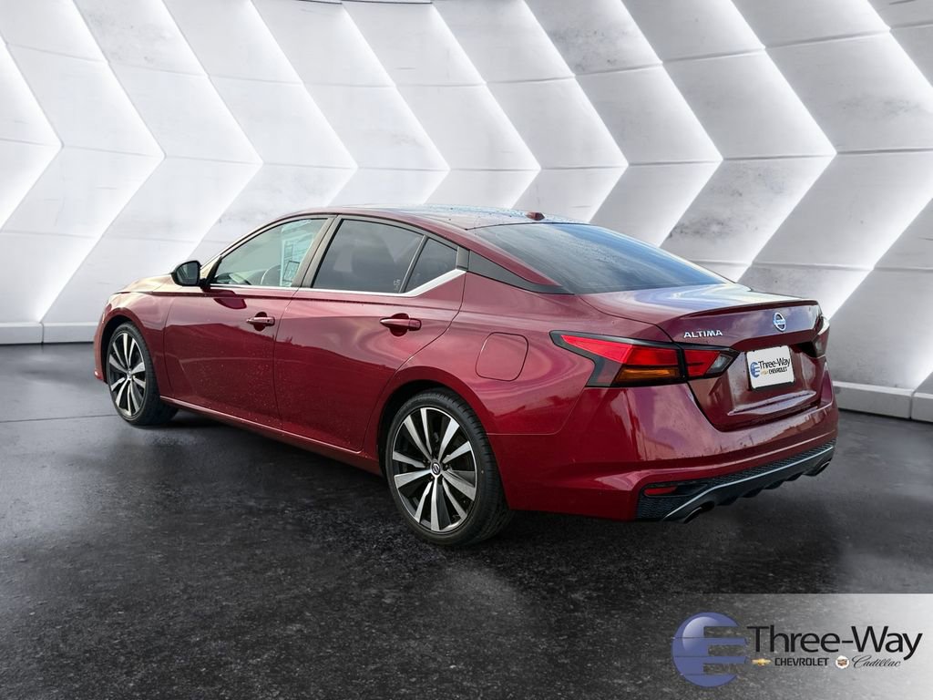 Used 2022 Nissan Altima 2.5 SR image 3