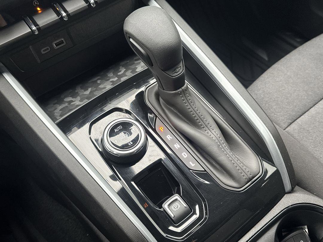 Used 2024 Chevrolet Colorado Trail Boss w/ Advanced Trailering Package image 20