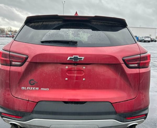 Used 2024 Chevrolet Blazer LT image 3