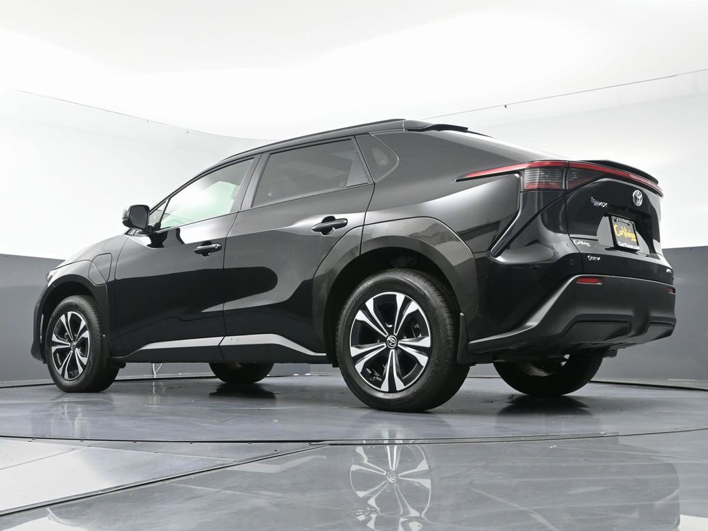 Used 2024 Toyota bZ4X XLE w/ Weather Package image 51