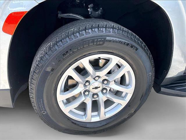 Used 2024 Chevrolet Tahoe LS RWD image 10