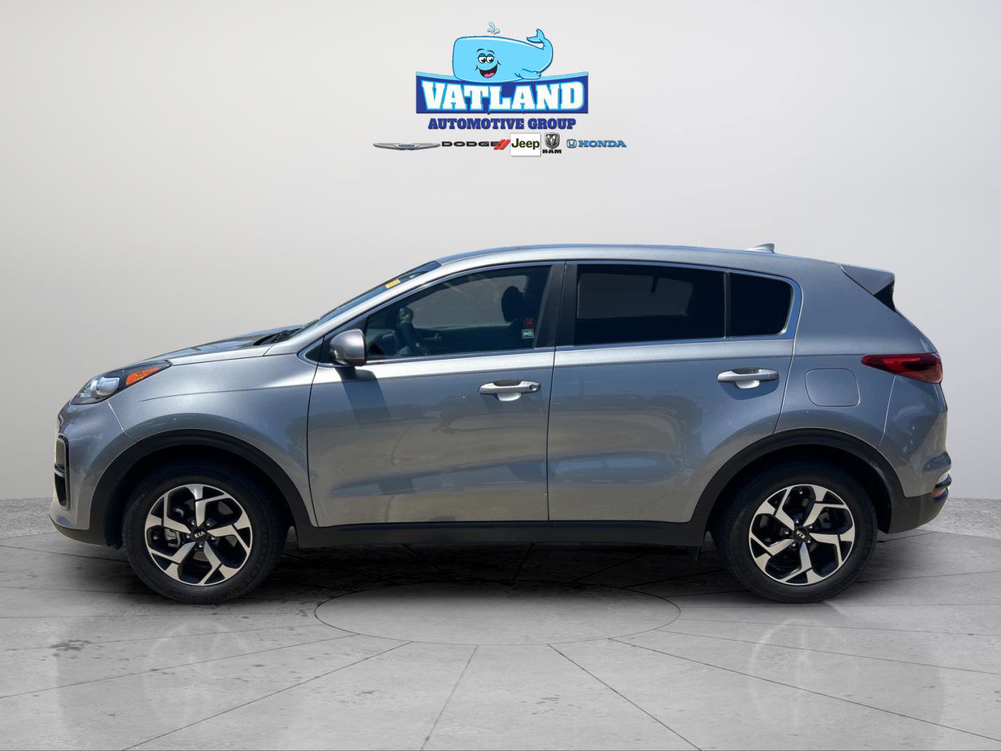 Used 2022 Kia Sportage LX image 2