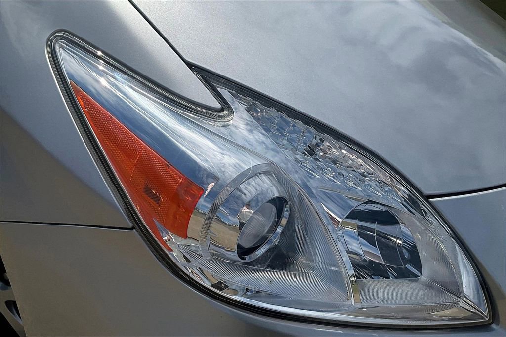 Used 2015 Toyota Prius Two image 27