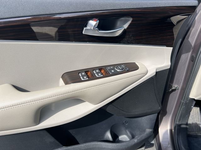 Used 2020 Kia Sorento LX w/ LX I4 Convenience Package image 11