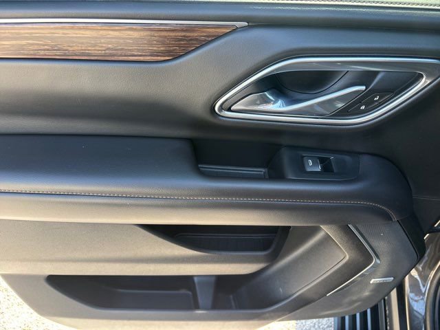 Used 2021 Chevrolet Suburban High Country image 24