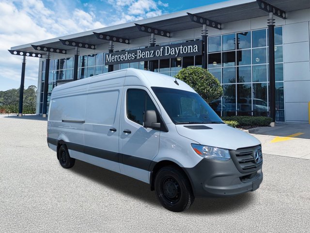 Used 2026 Mercedes-Benz Sprinter 2500 image 2