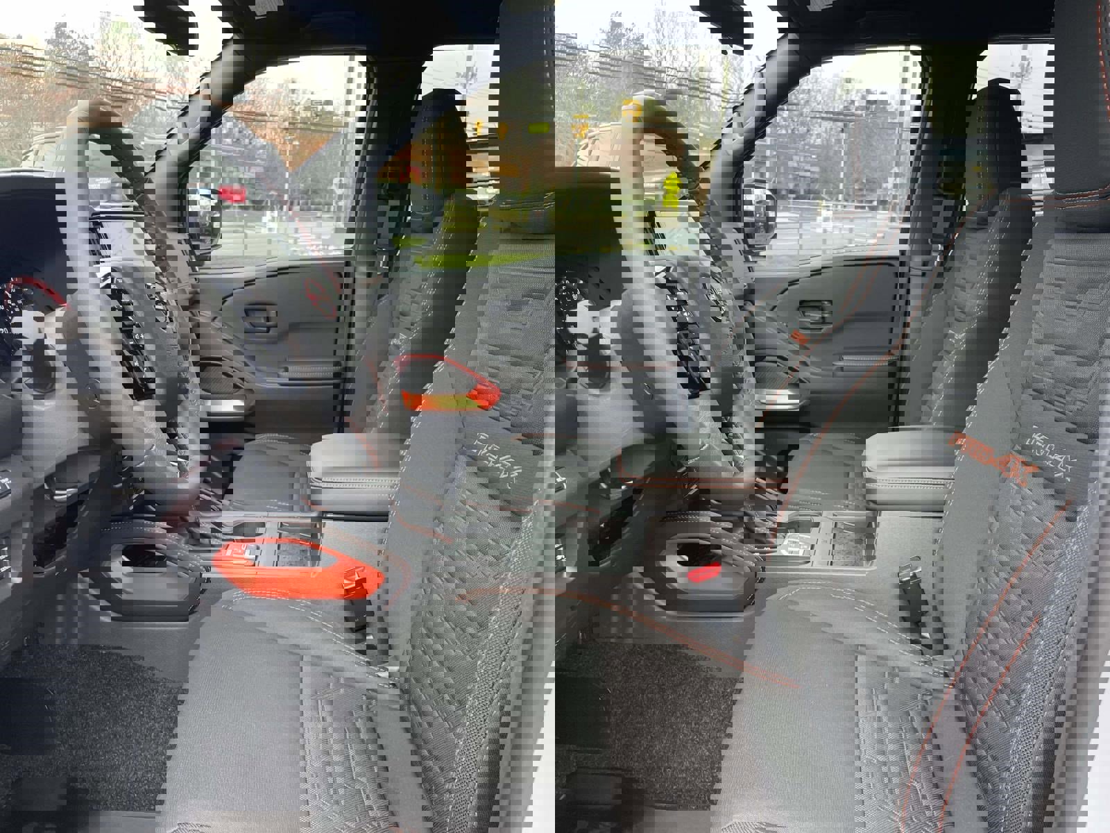 Used 2026 Nissan Frontier PRO-4X w/ Pro-4x Convenience Package image 23