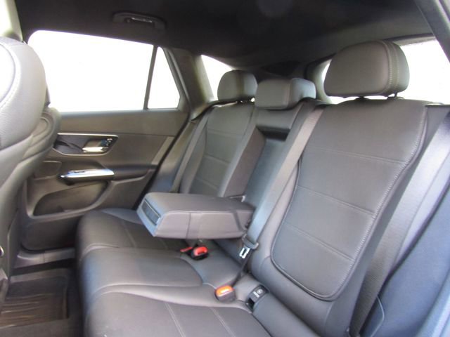 Used 2026 Mercedes-Benz GLC 300 4MATIC image 16