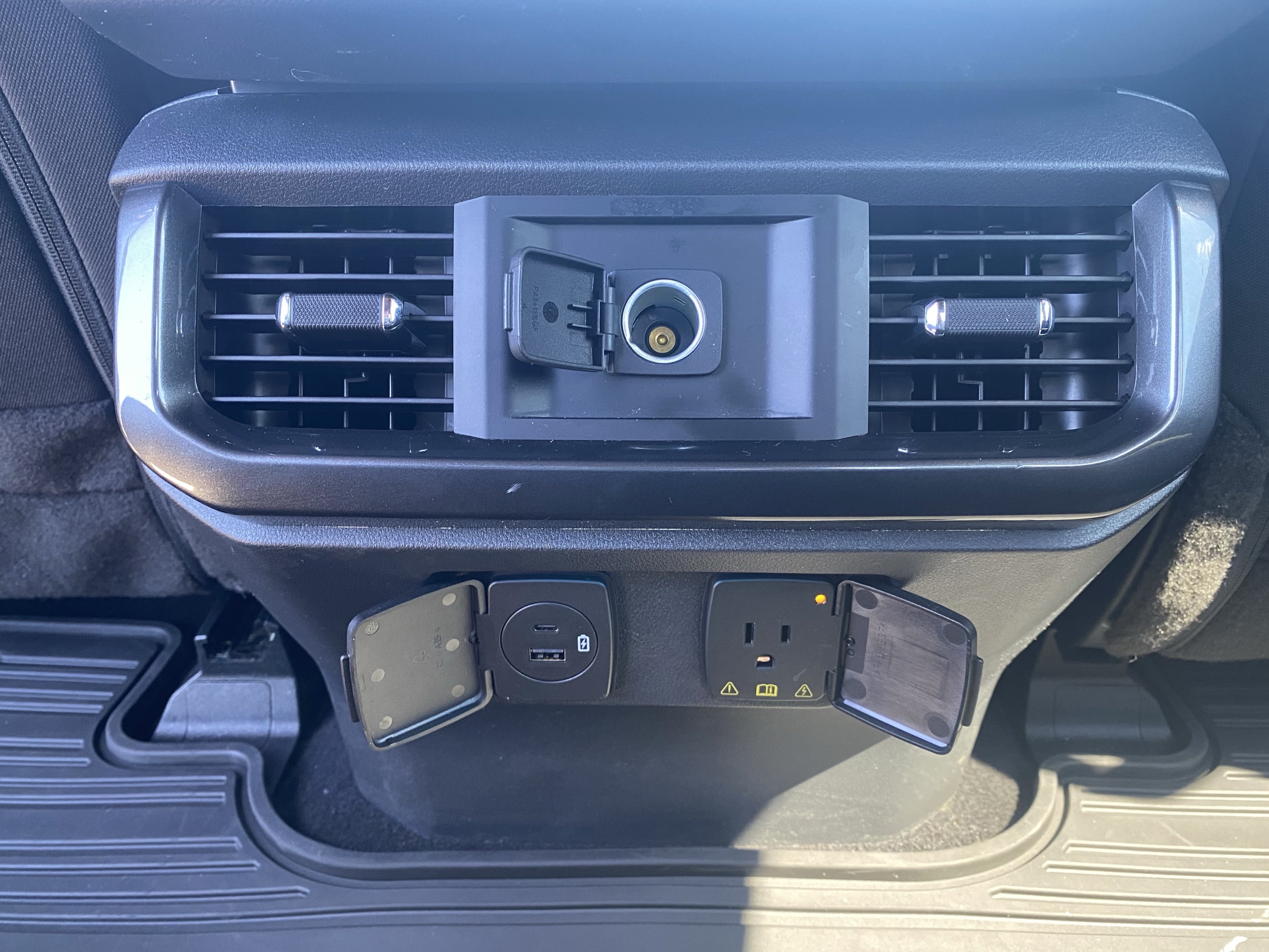 Used 2023 Ford F150 XLT w/ Equipment Group 302A High AWD/4WD image 21