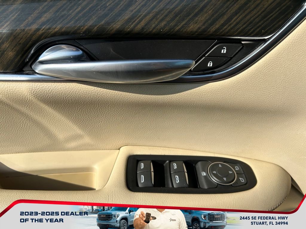 Used 2018 Cadillac XT5 FWD image 24