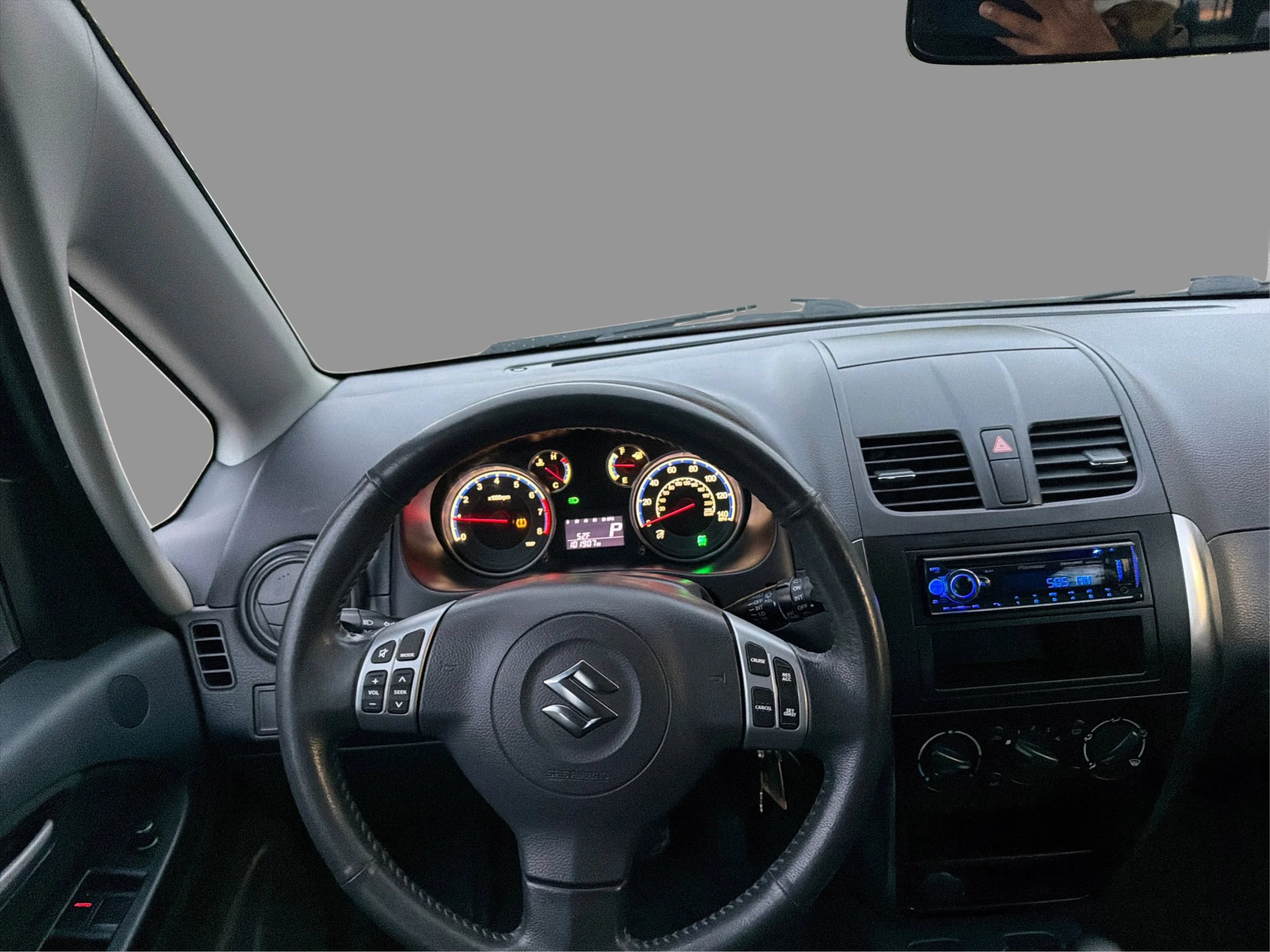 Used 2012 Suzuki SX4 AWD Hatchback image 20