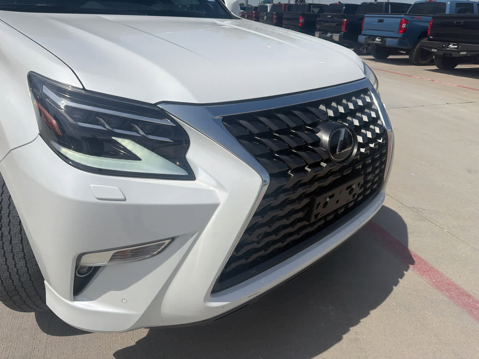 Used 2022 Lexus GX 460 Premium w/ Premium Plus Package AWD/4WD image 4