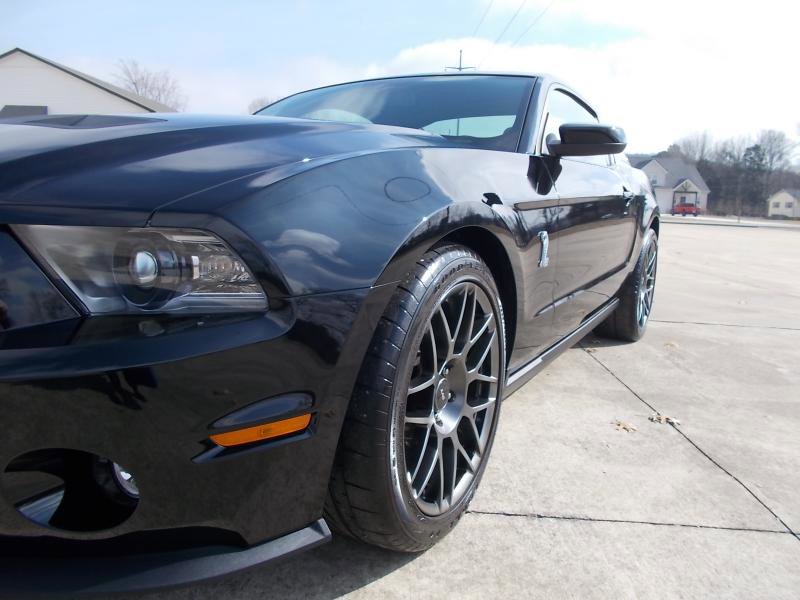 Used 2011 Ford Mustang Shelby GT500 w/ SVT Performance Pkg image 10