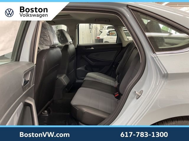 New 2026 Volkswagen Jetta SE FWD image 8