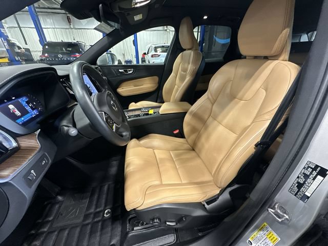 Used 2022 Volvo XC60 B5 Inscription AWD/4WD image 17