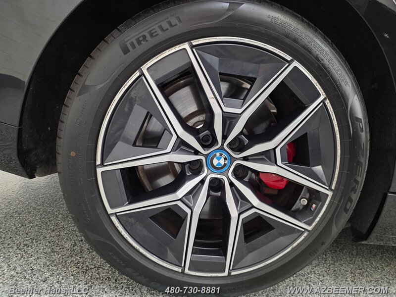 Used 2024 BMW i5 M60 w/ Premium Package AWD/4WD image 16