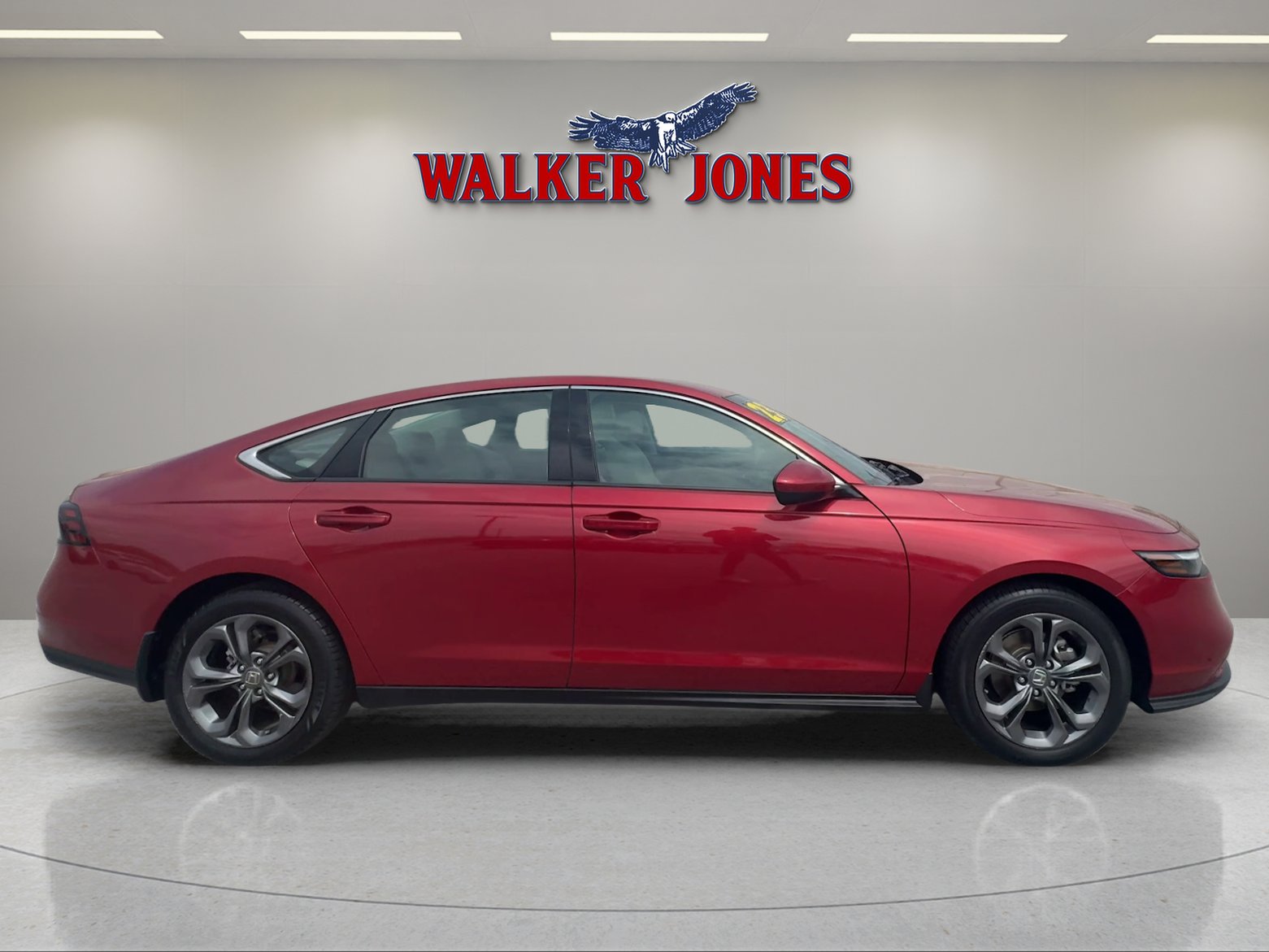 Used 2023 Honda Accord EX image 7