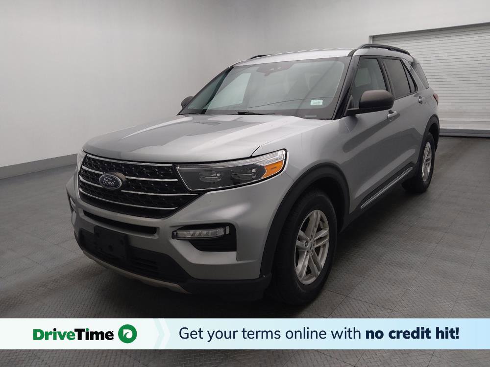 Used 2024 Ford Explorer XLT w/ Equipment Group 202A image 1