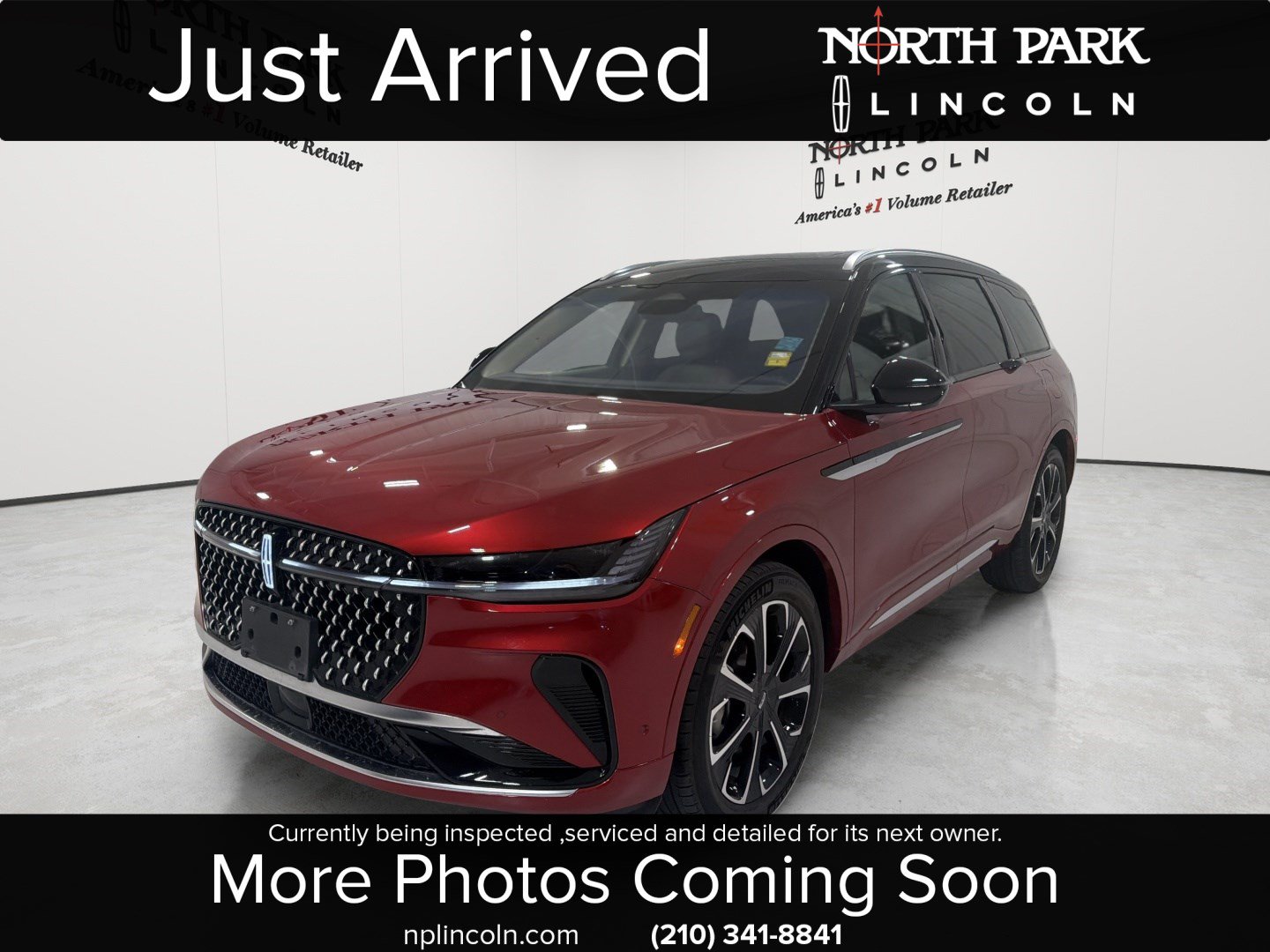 Used 2024 Lincoln Nautilus Reserve w/ Equipment Group 202A AWD/4WD image 1
