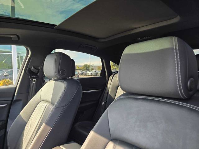 Used 2024 Audi Q8 e-tron Premium image 23