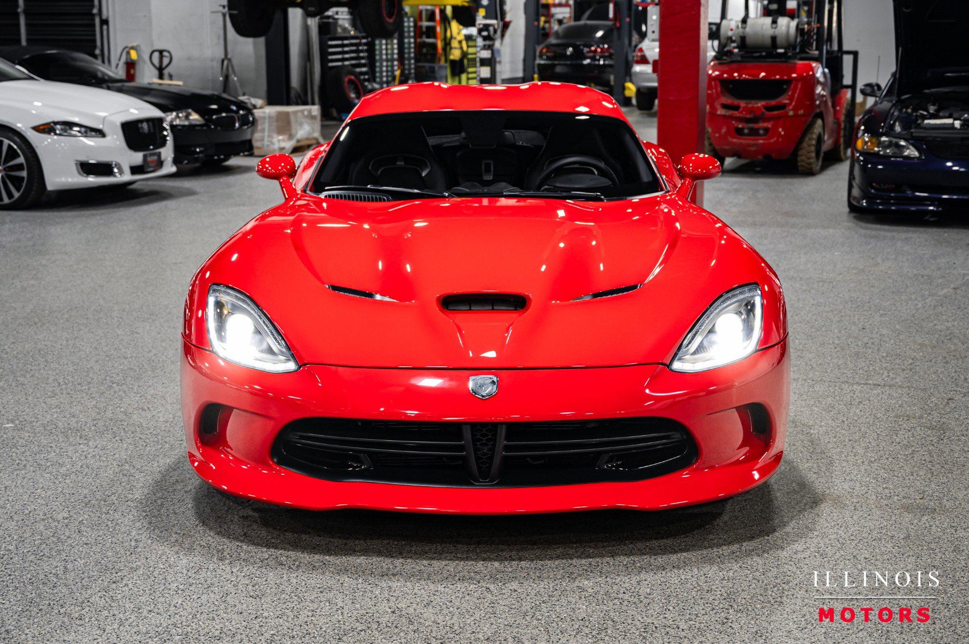 Used 2013 SRT Viper GTS w/ GTS Laguna Interior Pkg image 8
